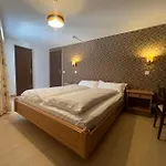 Gemmi Otel *